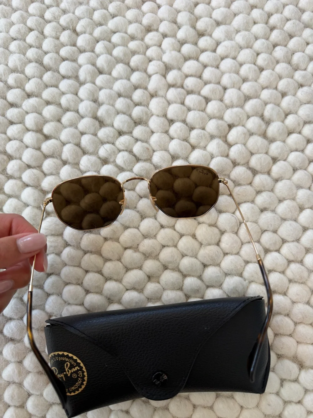 Ray-Ban Gold Frame Brown Lens Sunglasses with Black Case